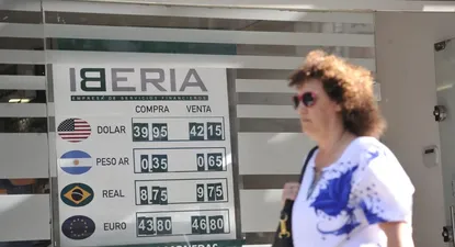 Suba del dólar y ajuste de tarifas le ponen presión a la inflación a corto plazo