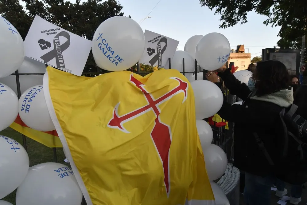 Cierre de la mutualista Casa de Galicia
