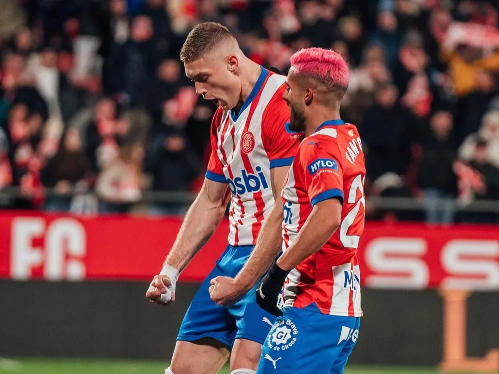 Girona sigue peleando.