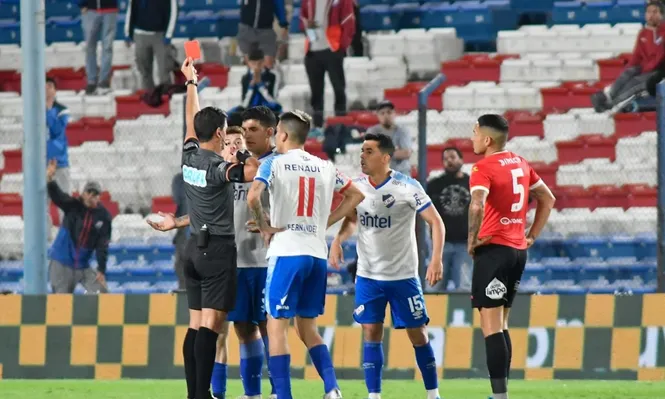 González expulsó correctamente a Ramírez