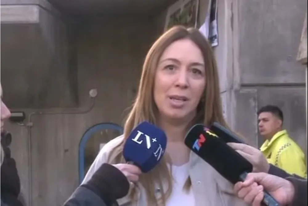 María Eugenia Vidal fue a votar junto a su hija.