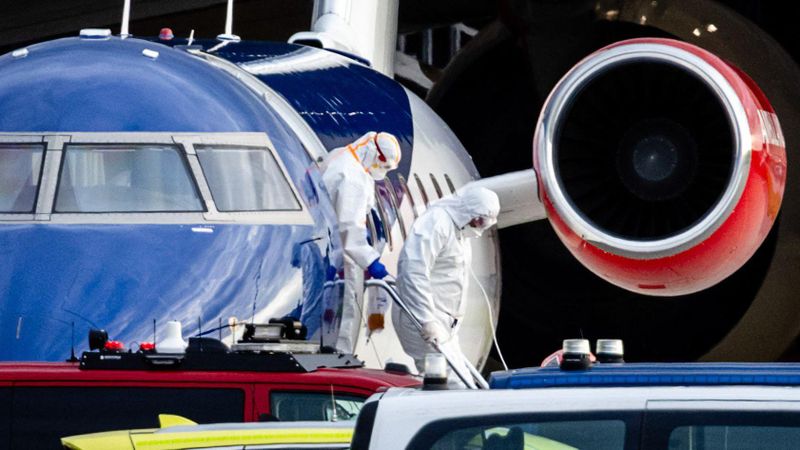 Carrera internacional para rastrear a los pasajeros que se bajaron antes del brote de hantavirus en un crucero
