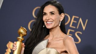 Al recoger el Globo de Oro, Demi Moore reconoció que durante años pensó que no merecía un premio como este.