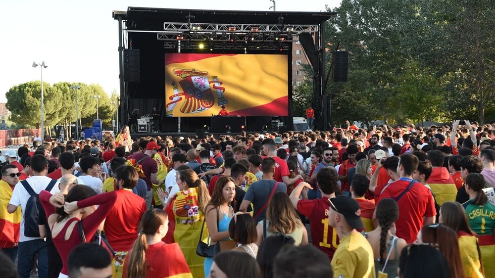 PANTALLA GIGANTE FUTBOL MADRID
