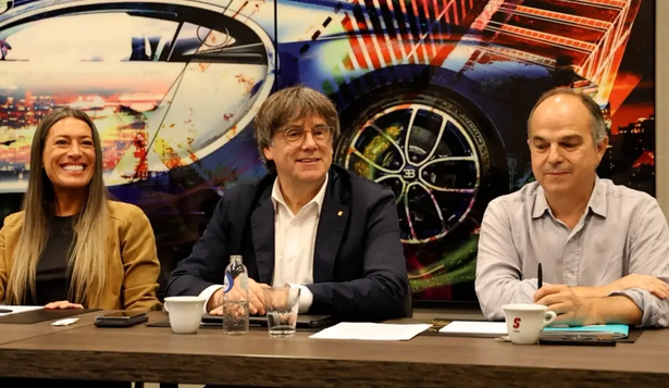 Miriam Nogueras, Carles Puigdemont y Jordi Turull.
