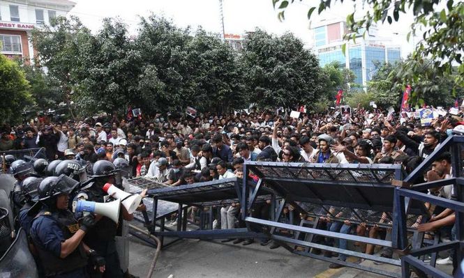 La masiva protesta en Nepal contra el bloqueo de las redes sociales. TWITTER.&nbsp;