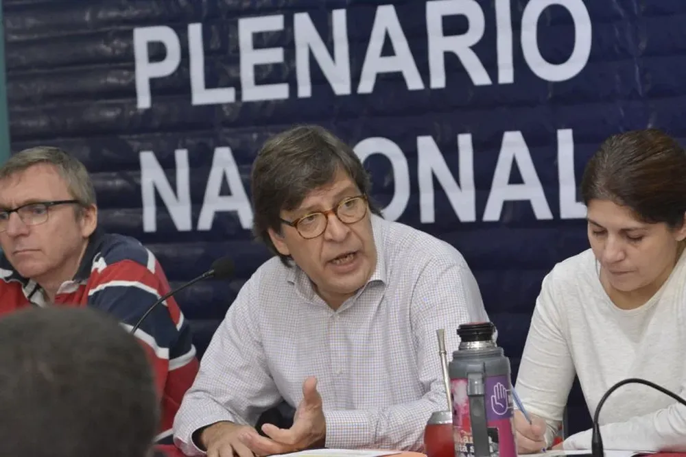El presidente del Frente Amplio, Javier Miranda, durante el Plenario de este sábado