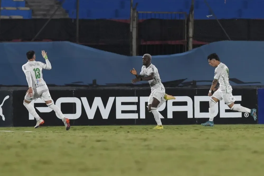 Christian Ebere en Plaza Colonia