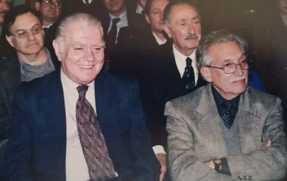 Alejandro Végh Villegas, Alberto Bensión, Líber Seregni y Mariano Arana en 2002, durante la presentación del libro de Adolfo Garcé sobre la Cide