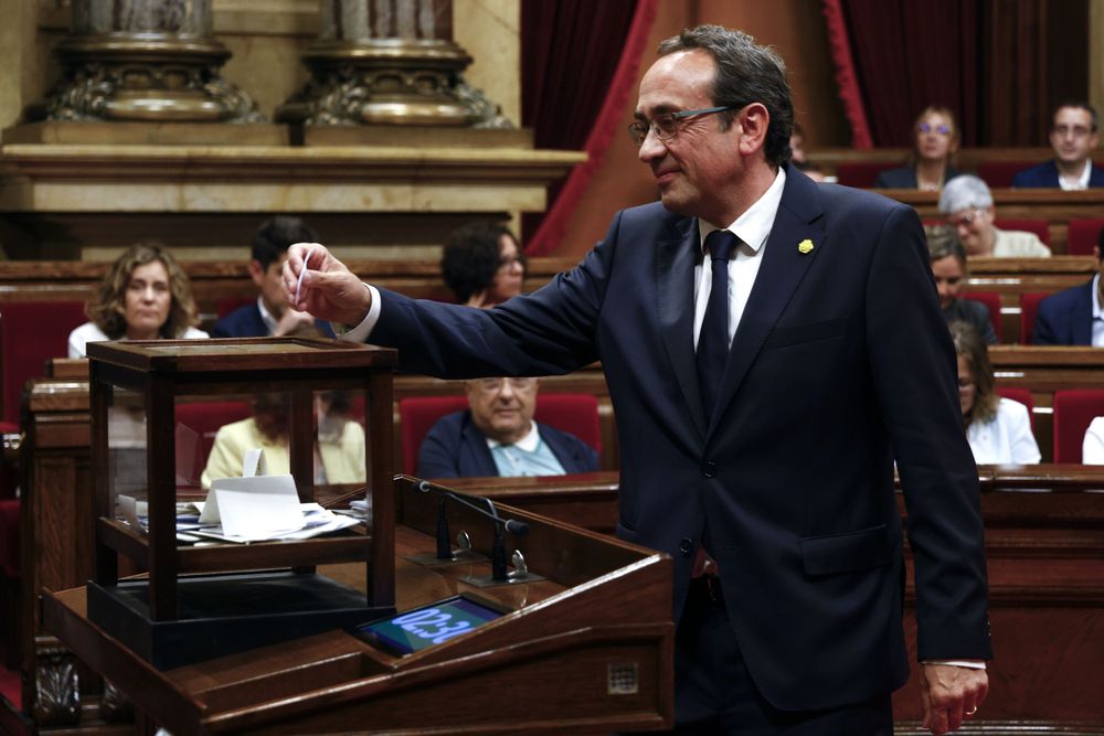 Josep Rull es elegido nuevo presidente del Parlament.