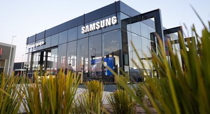 Samsung inaugura nueva tienda y lanza su línea de televisores con Inteligencia Artificial en Uruguay