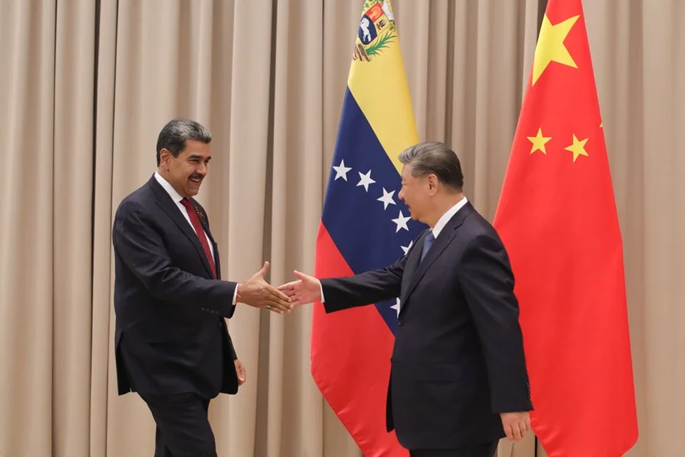 Nicolas Maduro y Xi Jinping durante una reunión en Moscú.