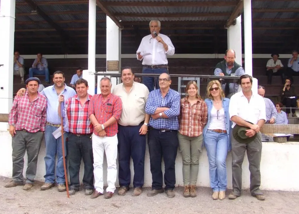 Integrantes de la cabaña y de los escritorios rematadores este miércoles en Minas