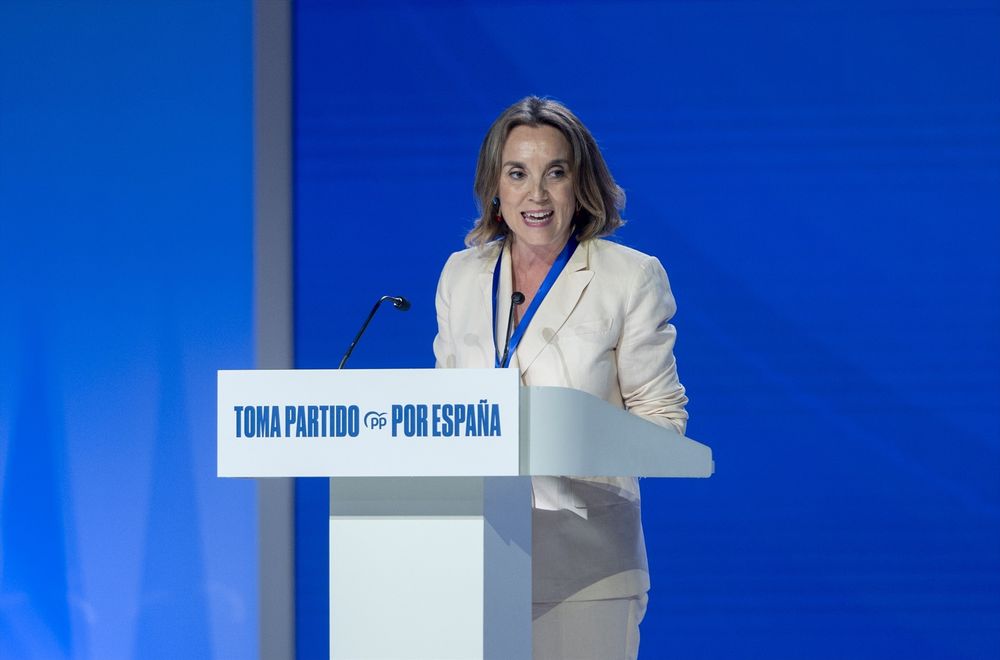 EuropaPress_6840331_diputada_pp_exsecretaria_general_pp_cuca_gamarra_interviene_xxi_congreso (1)