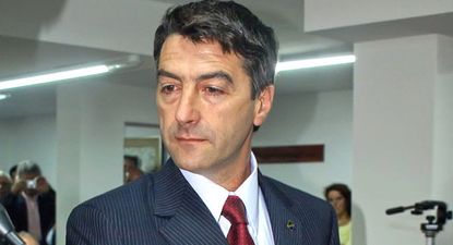 encontraron muerto en una pileta al ex intendente de pinamar roberto porretti