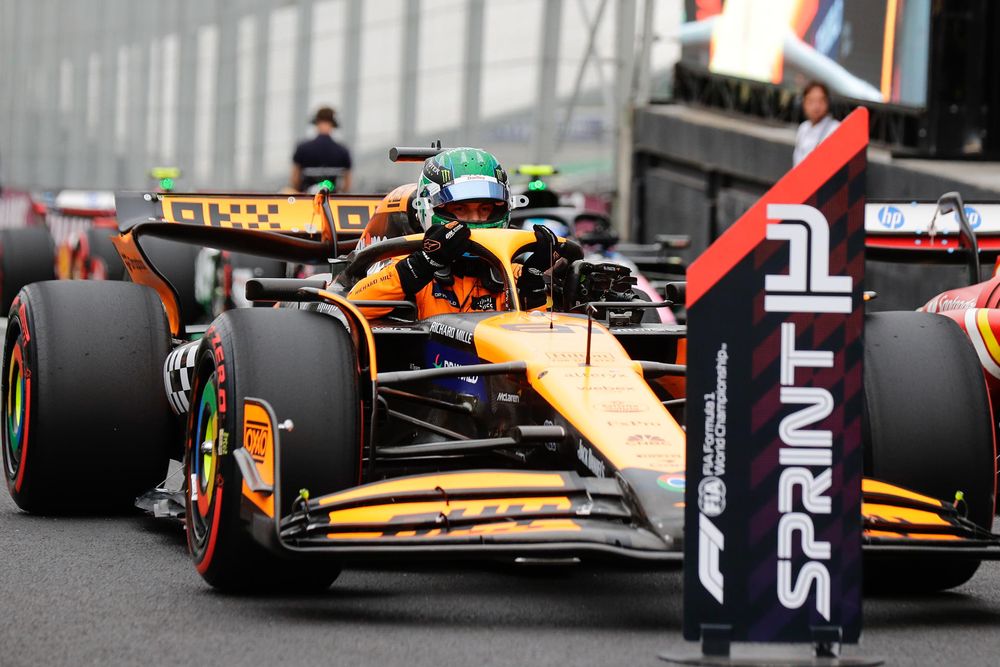 Oscar Piastri se queda con la pole.