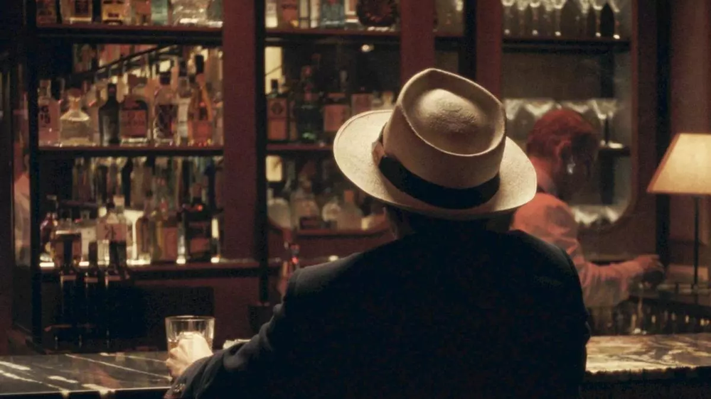 Joaquín Sabina en el video de su tema Un último vals