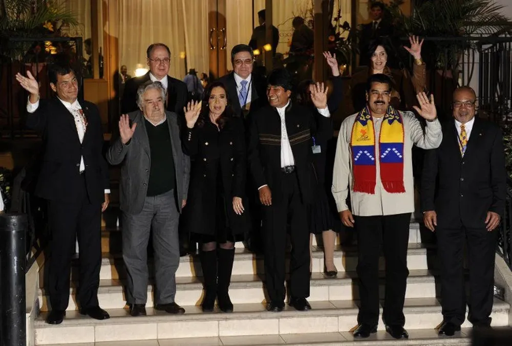 Los presidentes de Ecuador, Uruguay, Argentina, Venezuela y Surinam se reunieron con Evo Morales en Bolivia