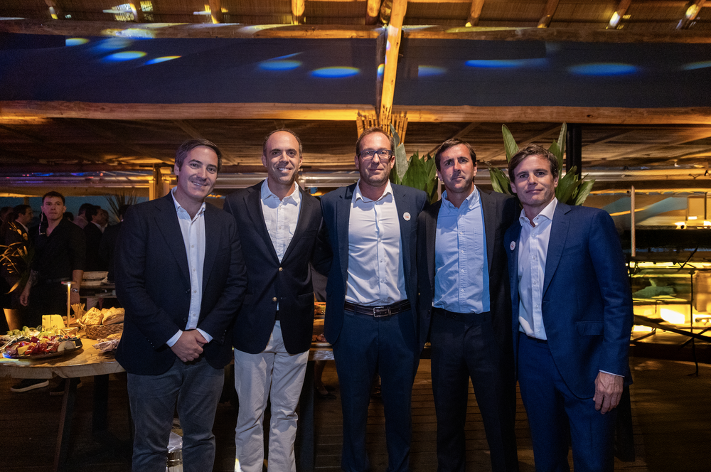 Jaime Carey, Ricardo Abogabir, Diego Cuenca, Cristian Figueroa, Matías Racetti.