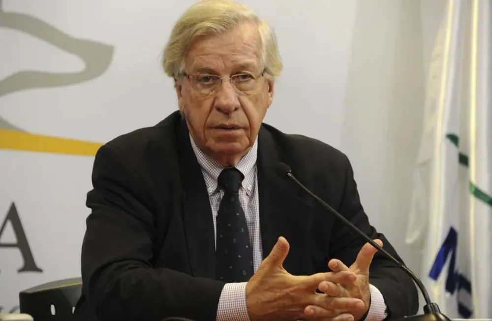 La merma del déficit es hoy una de las prioridades para Astori.