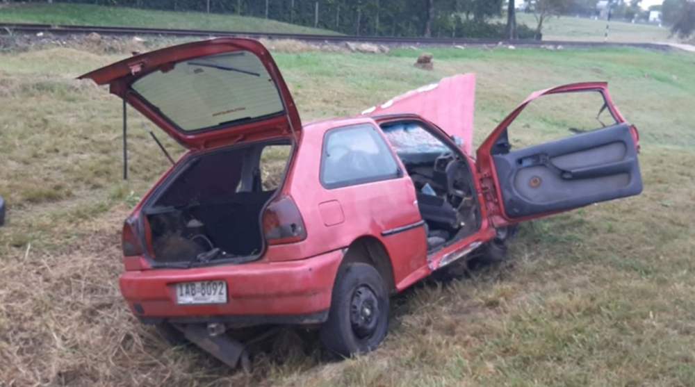 Así quedó el auto que sufrió el accidente de tránsito camino a Guichón