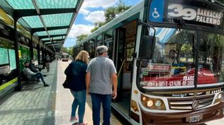 Con la tarifa del boleto congelada, los empresas reducirán la frecuencia de colectivos.&nbsp;