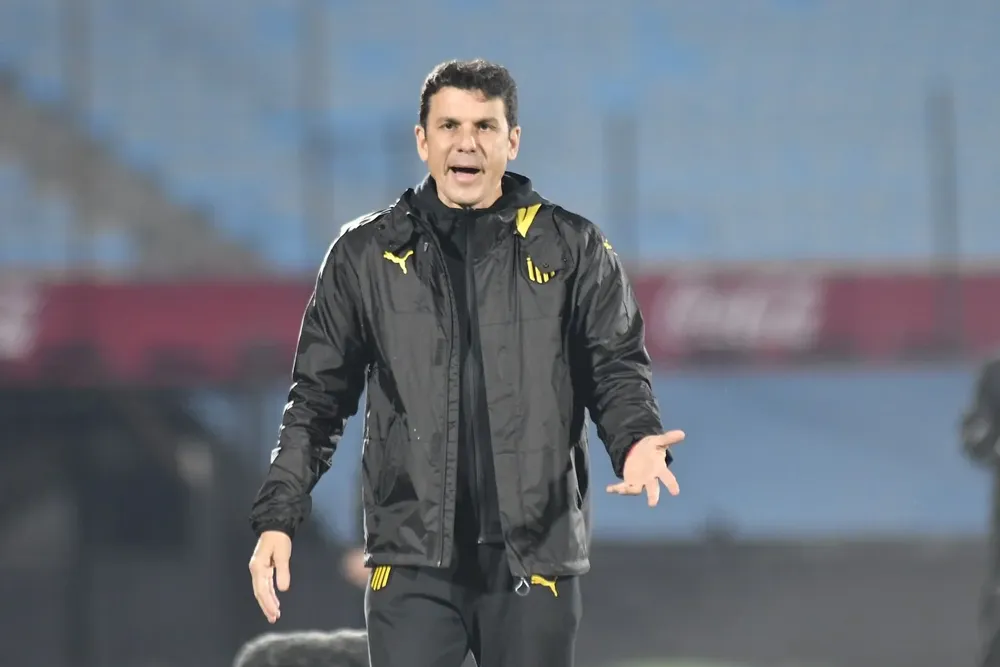 Mauricio Larriera, DT de Peñarol
