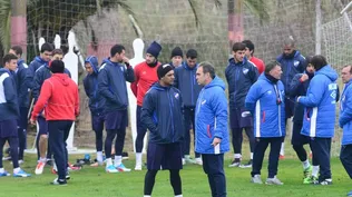 ¿Con quiénes fueron los primeros mano a mano de Lasarte en el plantel de Nacional?