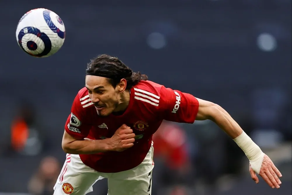 Edinson Cavani vuelve luego de seis partidos ausente en Manchester United