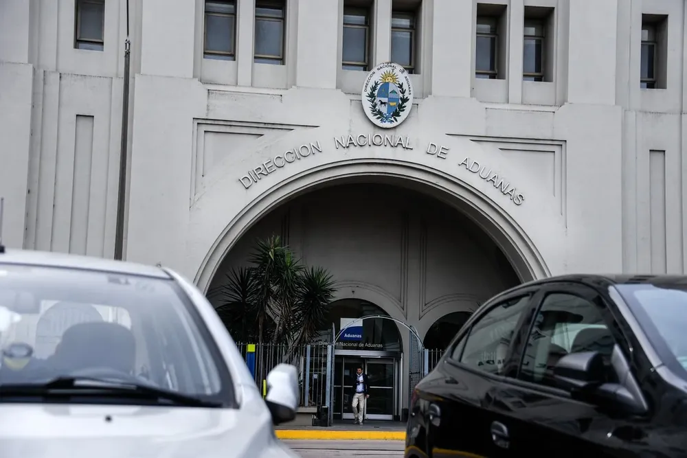 Dirección Nacional de Aduanas