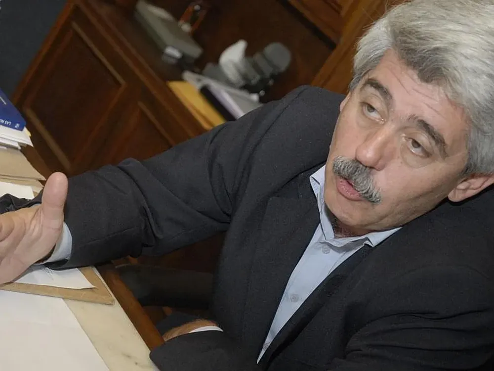 Ministro de Trabajo, Eduardo Brenta