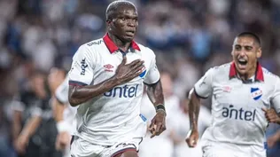 Ebere celebra el primer gol de los albos ante Wanderers