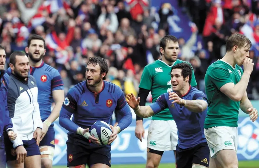 Francia festejó en París tras ganarle con lo justo a Irlanda