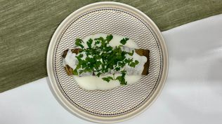 Espinaca, relleno ideal para unos canelones veganos.
