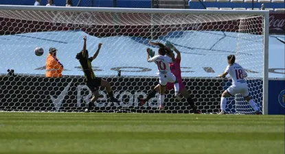 Gol de Solange Lemos