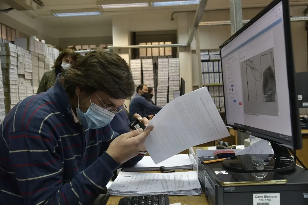 Aún faltan unos seis meses para la votación, en caso de que la Corte Electoral confirme el referéndum