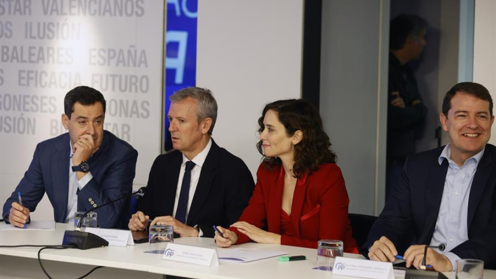 Juanma Moreno, Alfonso Rueda e Isabel Díaz Ayuso.