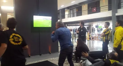 En el Campeón del Siglo hinchas de Peñarol gritaron el gol de Bergessio