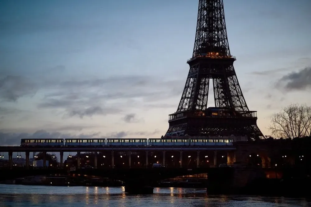 El río Sena y la Torre Eiffel