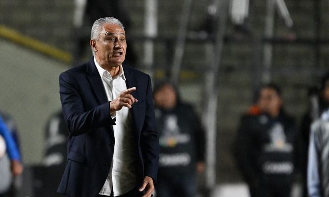 Tite en el partido de Flamengo en La Paz
