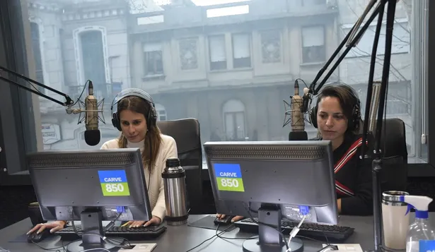 Así nos va será uno de los programas que comenzará a retransmitir Radiocero