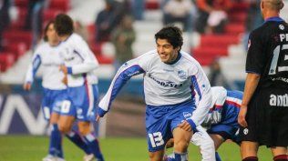 Luis Suárez grita un gol con la camiseta de Nacional