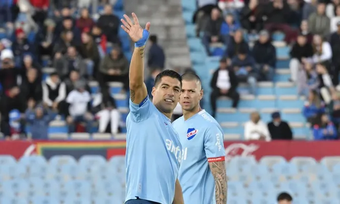 Luis Suárez y Leo Coelho