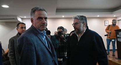 orsi advirtio por una enorme crisis de legitimidad y dirigente sindical reclamo una mayor participacion del estado como regulador