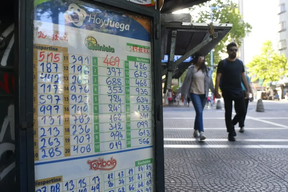 El primer lugar en la quiniela correspondió al número 454