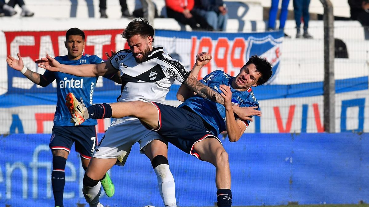 El duro golpe que recibió el viernes el juvenil Gonzalo Petit, que