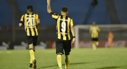 El gol tocó a la puerta de Peñarol