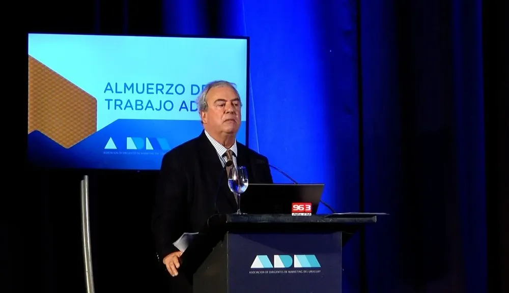El ministro del Interior, Luis Alberto Heber, disertó en un almuerzo de ADM este martes