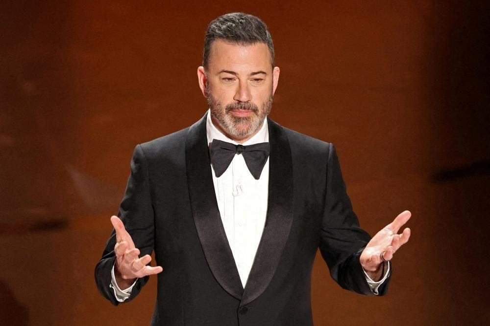 En su monólogo, Kimmel hizo una broma antes de la Cena de Corresponsales del sábado.