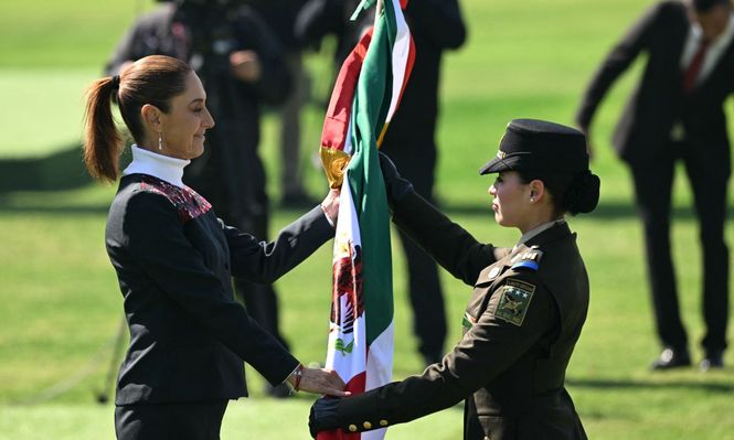 Claudia Sheinbaum con la armada mexicana